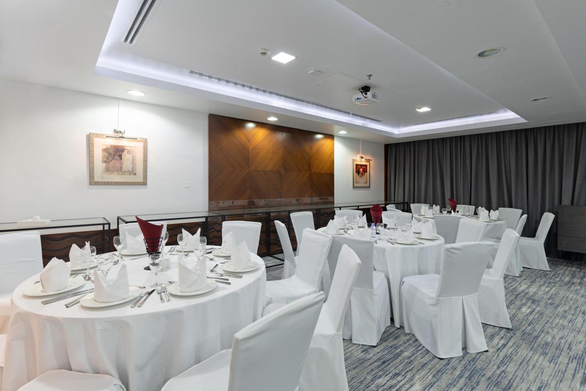 Oryx Hotel Αμπού Ντάμπι Εξωτερικό φωτογραφία